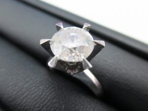 山梨県甲府市の皆さんダイヤモンドの買取は、大吉オギノ双葉店にお任せ！