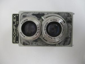 RICOH　2眼カメラ