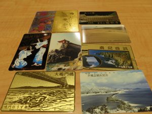 まるでアルバムのようなテレカです。 