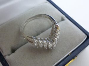 ダイヤモンドのついたリングのお買取りは、買取専門店大吉ゆめタウン中津店でどうぞ！
