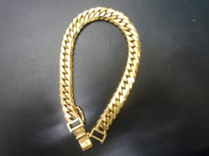 堺泉北の皆様、貴金属の高価買取は泉北クロスモール店へ