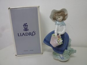 LLADRO（リヤドロ）西洋磁器をお買取致しました。福岡市買取専門店大吉七隈四ツ角店