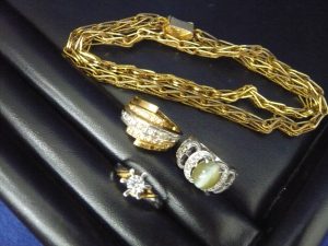 箕面買取豊中買取K18ダイヤ