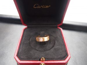 大吉鶴見店はカルティエのラブリングをお買取り致しました。