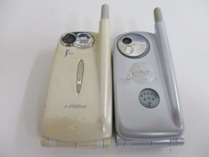 携帯電話高価買取致します。生駒駅からすぐの買取専門店大吉グリーンヒルいこま店でお買取させて頂きました携帯電話の画像です。