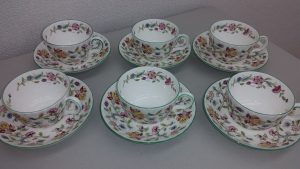 多摩市でミントンの買取は大吉聖蹟桜ヶ丘オーパ店にお任せください。