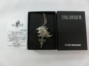 大吉鶴見店はFF8の公式アクセサリーをお買取り致しました。