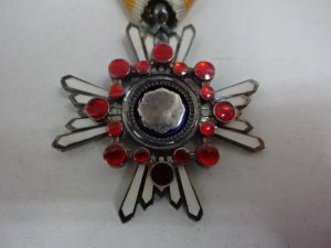 勲章の買取は大吉 調布店にお任せ下さい！