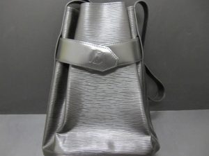 京都、奈良でヴィトンの買取は大吉ガーデンモール木津川店へ