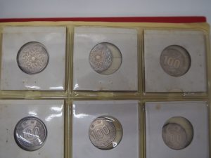 大吉鶴見店は古い100円硬貨をお買取り致しました。