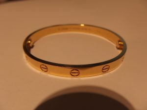 カルティエの高価買取に挑戦!!横浜市中区の買取専門店 大吉 カトレヤプラザ伊勢佐木店です。