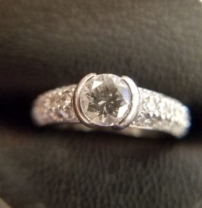 毎日ダイヤモンド高価買取！買取専門店大吉イオンタウン宇多津店（香川県）