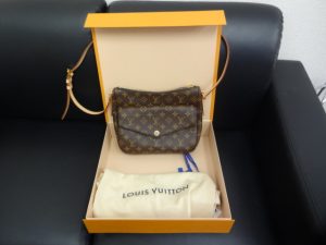 買取専門店　大吉　JR八尾店です。ルイ・ヴィトンを買取ました