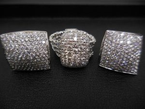 貴金属の買取なら大吉伊勢崎店へ