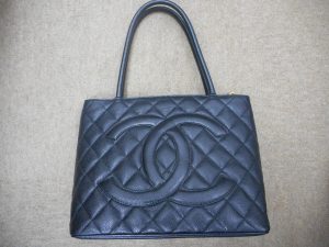シャネルの復刻トート(バッグ)のお買取させていただきました。大吉サンシパーク桑名店!