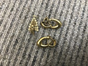 「大吉 春日井バロー高蔵寺店」で壊れたピアスをお買取りしました!