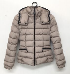 都筑区,モンクレール,服,売