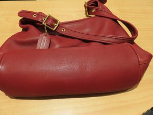 コーチの革製バックのお買取りです
