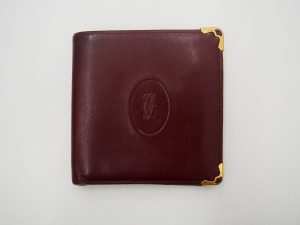 大吉鶴見店はカルティエの財布をお買取り致しました。