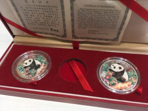 三田市の皆様、パンダ銀貨を売るなら キッピーモールにある大吉へ!