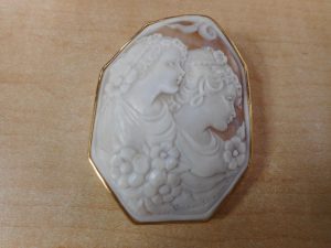 SOLVINO チロ・ソルヴィーノ シェルカメオ 八角大判ブローチ×K18YG 18.5g