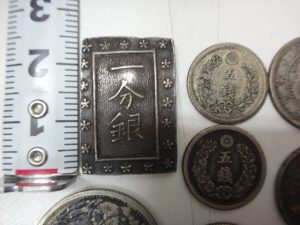 記念硬貨・古銭の買取も大吉 調布店にお任せ下さい！！