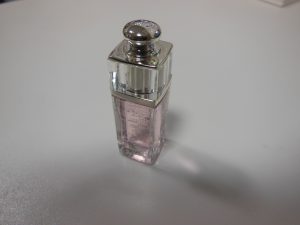 大吉大船店、香水を買取りしました!