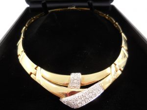 貴金属の買取なら大吉伊勢崎店へ