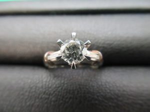 ダイヤ高価買取キャンペーン実施中! 大吉松山銀天街店です!