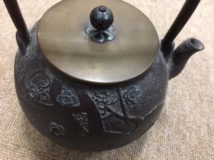 買取骨董鉄瓶
