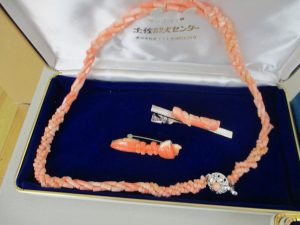 珊瑚アクセサリー