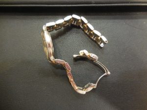 180125ベルトが切れた時計もご相談下さい。大吉大橋店です