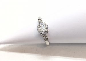 ダイヤ,逗子・買取・大吉逗子店・生前整理・楽天リサーチ,ライカ,化粧品,口紅,カルティエ,ダンヒル,ライター、工具,マキタ,リョービ,紙幣,中国紙幣,銀製、食器、皿,ヴィトン,ケータイ、べっ甲,かんざし,時計.ジーショック -、象牙,麻雀、スワロフスキー、時計、ブランド 、セイコー、バーバリー,バーバリーズ ,金券、カメラ、レンズ ダイヤモンド 、コーチ、シグネチャー、カメラ。酒,ヘネシー,ロレックス,ロレックス高価買取,ダイヤモンド