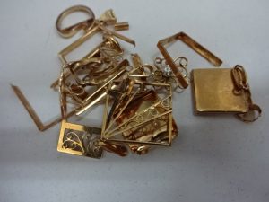 大吉調布店で買取した金