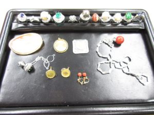 色石,買取,青森