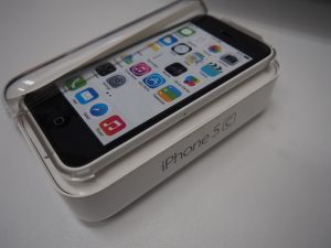 iPhone5cをお買取り致しました大吉鶴見店です。