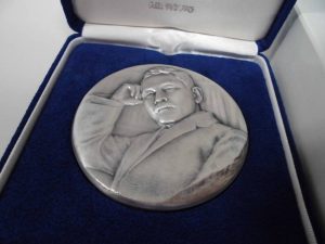 夏目漱石純銀メダル買取大吉大船店