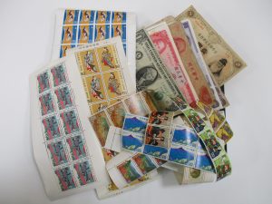 切手も古銭も外国銭もお買取り、熊本市東区にある大吉ゆめタウンサンピアン店です!