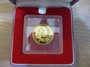 大吉 武蔵小金井店 金貨 天皇陛下御在位10年記念1万円金貨の画像です。