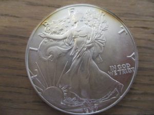 大吉 武蔵小金井店 リバティ銀貨の画像です。