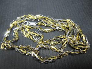 京都、奈良で金・プラチナのコンビネックレスの買取はガーデンモール木津川店へ