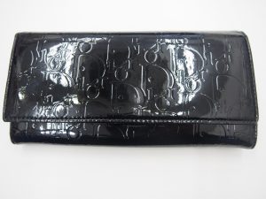 大吉鶴見店はChristian Diorのトロッター長財布をお買取り致しました。