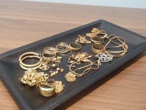 金プラチナの買取は松山市の大吉久万ノ台店にお任せ下さい！