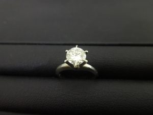 三田市の皆様、ダイヤモンドの買取ならキッピーモール三田店へ!