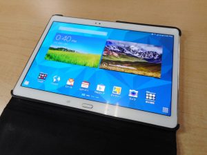 au版 タブレット Samsung GALAXY Tab S SCT21 32GB ホワイト 制限〇