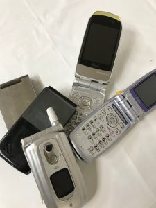 壊れた携帯なども買取しています!大吉羽曳野店です!!