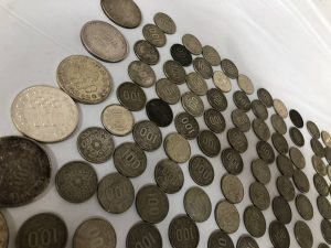 100円銀貨、1000円銀貨買取しております！大吉羽曳野店です