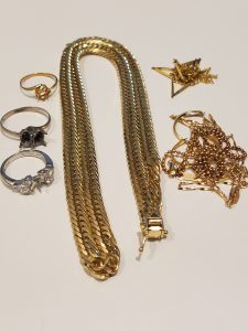 金を売るなら、買取専門店大吉イオンタウン宇多津店(香川県)