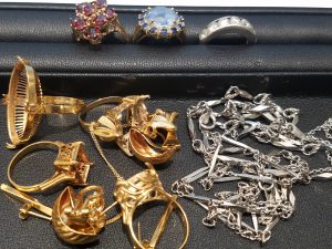 金・プラチナ・宝石、高価買取致します。買取専門店大吉イオンタウン宇多津店(香川県)