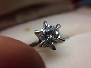 ダイヤモンドの買取なら松山市の大吉松山久万ノ台店でございます